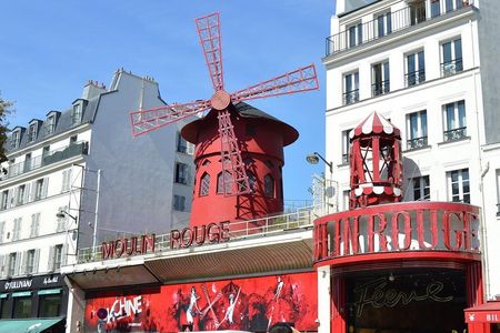 Paris Montmartre: 2 hour guided tour English or German (group)