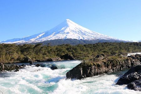 Day Trip to Osorno Volcano and Petrohue from Puerto Montt
