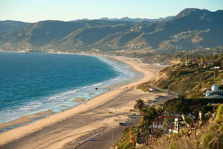 Private Full-Day Hollywood and Santa Monica Tour with Pickup