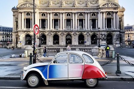 Paris - Vintage 2CV car guided tour + Cruise on the Seine