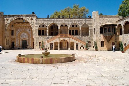 PRIVATE tour to Beirut history museum, Beiteddine & Deir elQamar