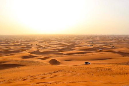 Dubai Desert 4x4 Safari with Camp activities & BBQ Dinner