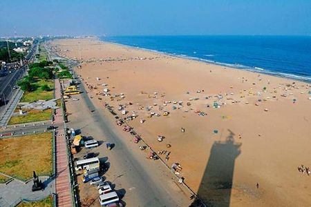 Marina Beach walking tour by tourism ministry approved company