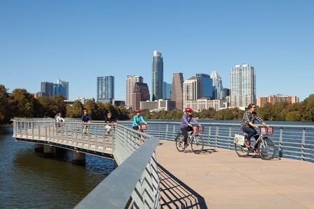 Austin in a Nutshell Bike Tour with a Local Guide