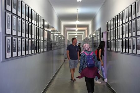 Auschwitz Birkenau: Live-Guided Tour with Transportation and Hotel Pickup