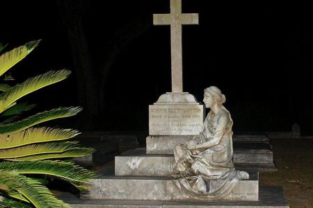 Bonaventure Cemetery's Secret Society Ghost Tour