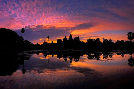 Angkor Wat Sunrise with E-Bike 1-day tour
