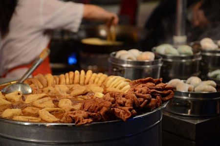 Amazing Food Challenge for Brave Man in Beijing