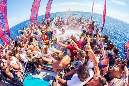 Ibiza Boat Party – 3 Hour All Inclusive Drinks, DJ & Swim Stop