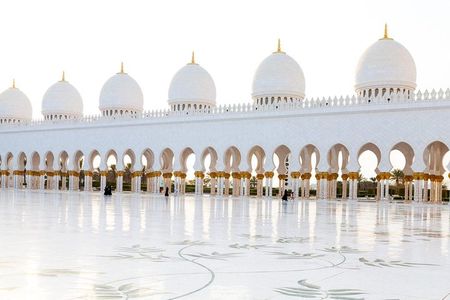 Abu Dhabi Tour With Louvre Museum Admission & Lunch