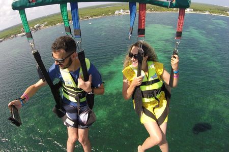 Parasailing Cancun Beachside Tour