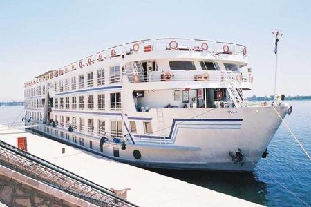3 Days 2 Night Nile Cruise Includes Visits to Edfu & Kom Ombo from Luxor