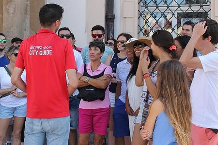 Montmartre District Walking Tour in Paris
