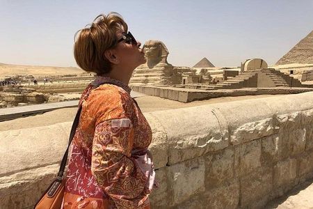 Private Cairo Layover Tour to Giza Pyramids and Sphinx with Lunch