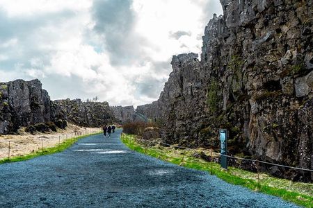 Small-Group Golden Circle Full-Day Tour from Reykjavik