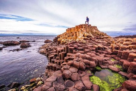 Giant's Causeway Tour from Belfast - Luxury Bus + Castles Tour
