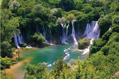 PRIVATE TOUR to Kravice Waterfalls, Mostar and Počitelj old town