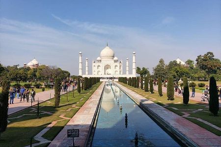 Private Taj Mahal & Agra Fort Tour by Car from Delhi
