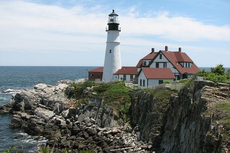 City and 3 Lighthouses Historical Tour