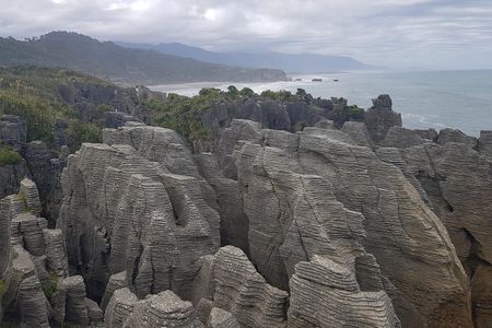 Punakaiki Blow Holes & Pancake Rocks Scenic Tour