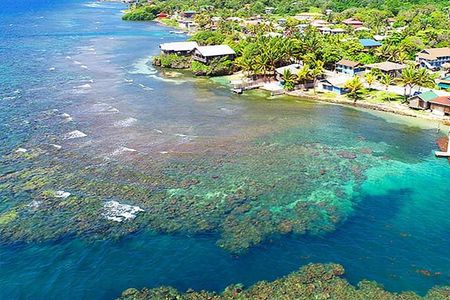 Roatan Shore Diving Experience, Island Lunch & Transportation