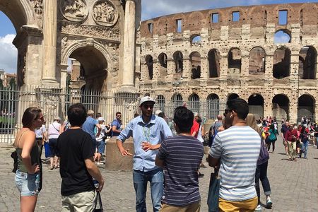Small-Group Guided Tour of the Colosseum with Roman Forum