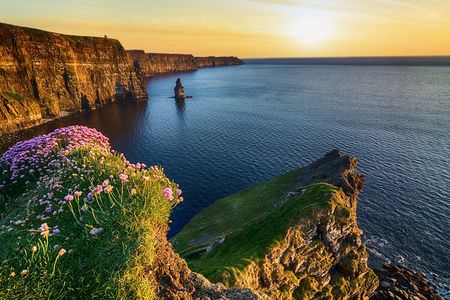 Private Cliffs Of Moher Award Winning Luxury Mercedes Car Tour.