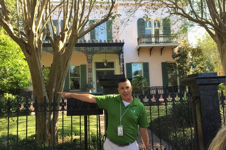 Private Garden District Walking Tour With Lafayette Cemetery No 1 