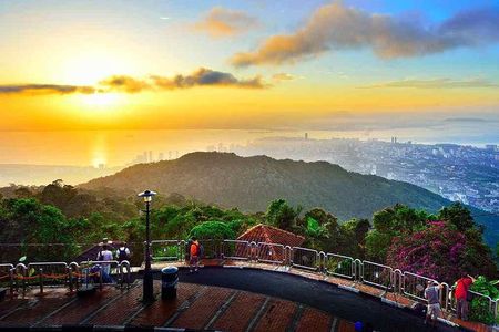 Georgetown Famous Landmarks : Penang Hill(Fast Lane) & Kek Lok Si
