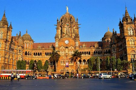 Mumbai City of Dreams Tour in Private Vehicle