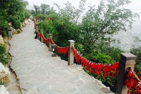 Lock Your Love on Simatai Great Wall with Gubei Water Town Visit and Cable Car Ride