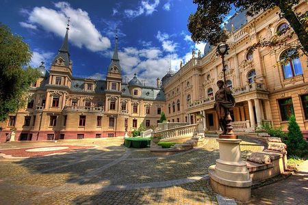 Lodz Small Group Tour from Warsaw with Lunch