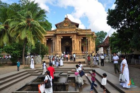 Colombo Shore Excursion to Panoramic Colombo with Kelaniya Temple