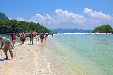 Day Tour from Phuket to 4 Islands in Krabi by Ferry & Speedboat