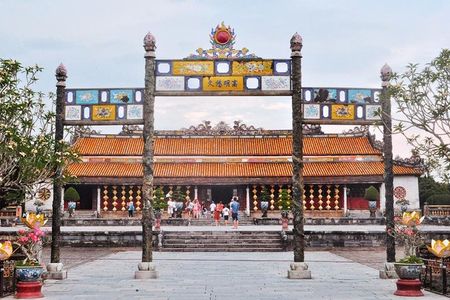 Day Trip To Hue City and Back From Da Nang By Private Car
