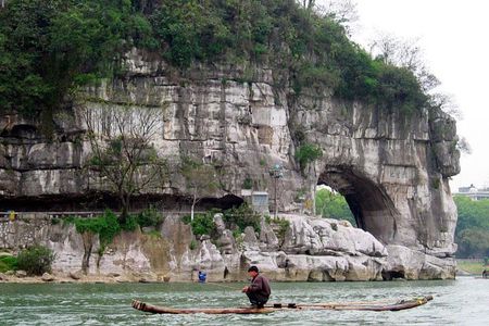 Private Guilin Full Day Tour including Fubo Hill, Reed Flute Cave, Elephant Hill and Seven Star Park