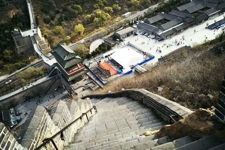 Beijing Private Great Wall Tour to Juyongguan and Badaling with Cable Car Ride
