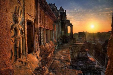 Angkor Wat Sunset Guided Join-In Tour