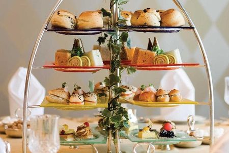 Dubai Frame with the Afternoon Tea at Burj Al Arab with transfers
