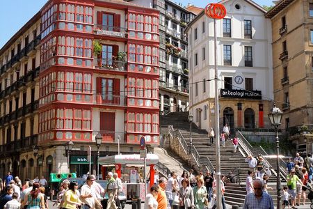 Bilbao Historical Small Group Tour 