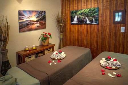 Lomi Lomi Massage