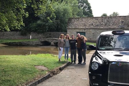 Downton Abbey and Castle Taxi Tour from London with Hotel Pickup