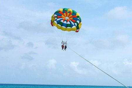 Aruba Parasailing with Unparalleled Views