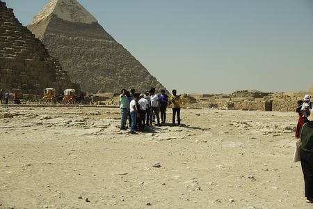 Cairo pyramids and Egyptian museum tour