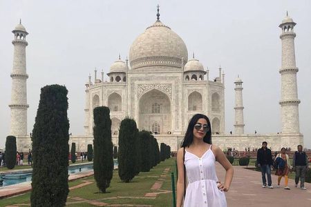 Overnight Agra through Fatehpur Sikri