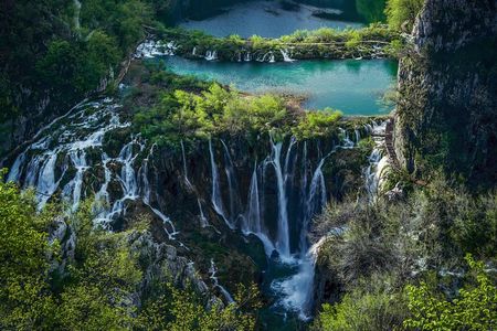Plitvice Lakes 4h tour with panoramic boat ride
