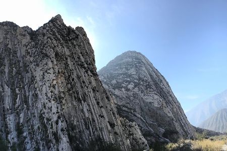 Explore La Huasteca Canyon
