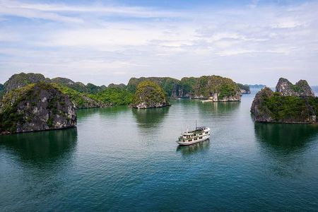 Charm Cruise 3-day Explore Halong Bay from Hanoi