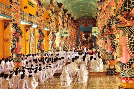 Cao Dai Temple - Cu Chi Tunnels full day trip