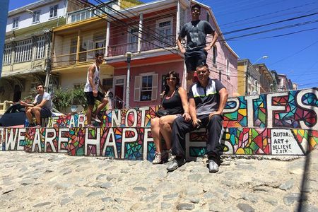 From Valparaiso Port to Santago Airport/Hotel: Visit Valparaiso